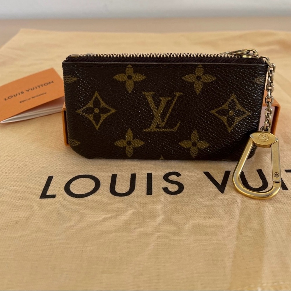 Coin pouch